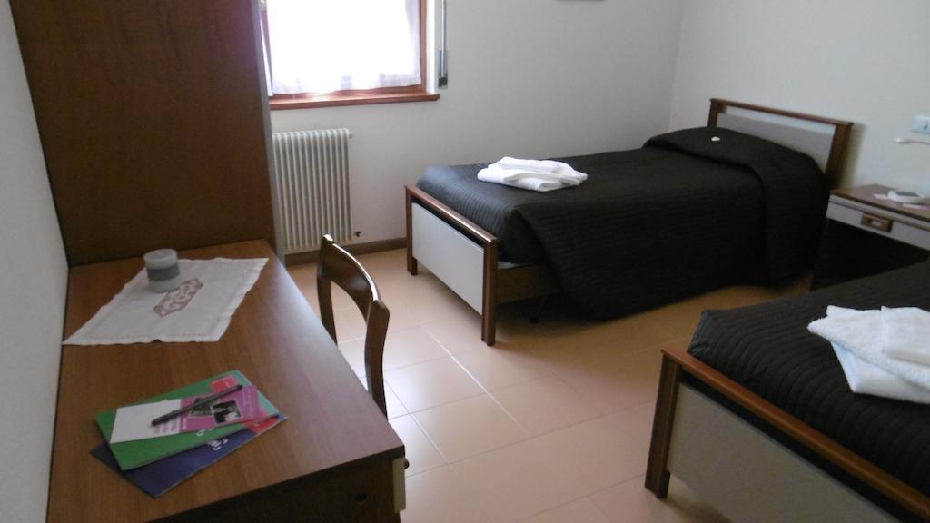 Casa Per Ferie Paola Di Rosa Hotel Arta Terme Kamer foto