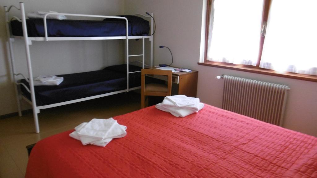Casa Per Ferie Paola Di Rosa Hotel Arta Terme Kamer foto